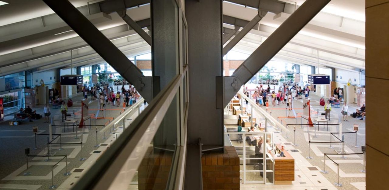 Qantas Airlines ROK Terminal