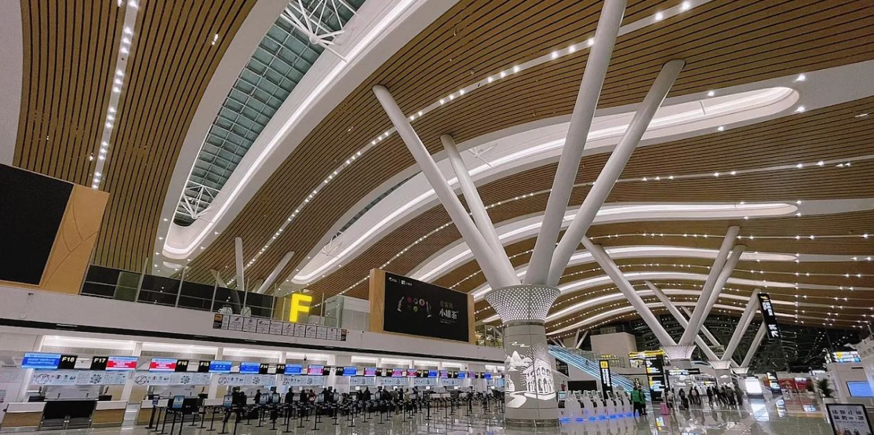 Lion Air KWE Terminal - Guiyang Longdongbao International Airport