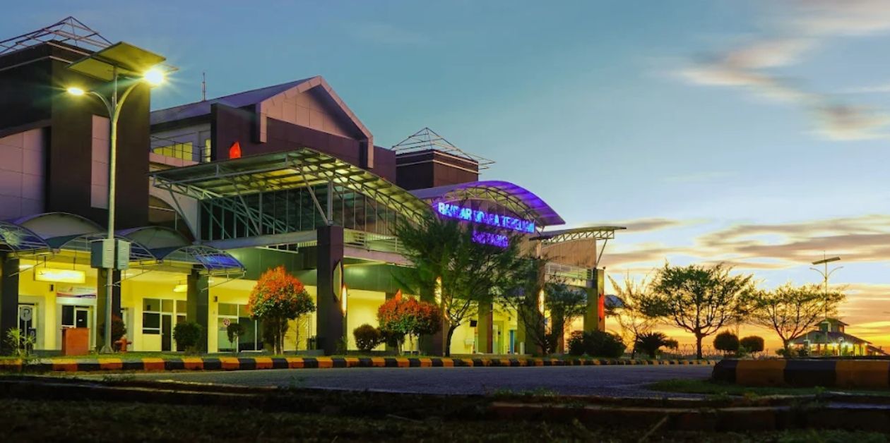 Lion Air SQG Terminal - Tebelian Airport