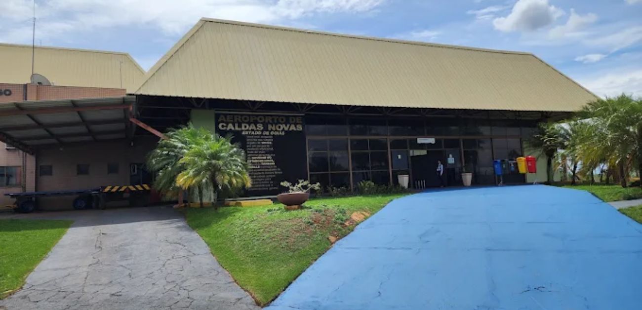 Nelson Ribeiro Guimarães Airport
