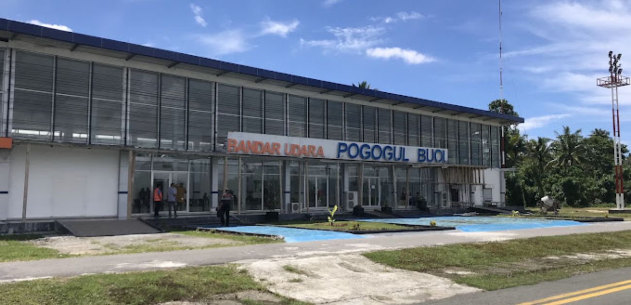 Pogogul Airport